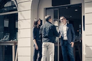 Près de chez vous, sécurisé et rapide